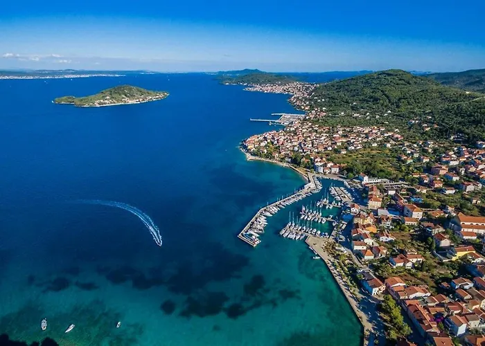 By The Sea Preko, Ugljan - 15669 Apartment *